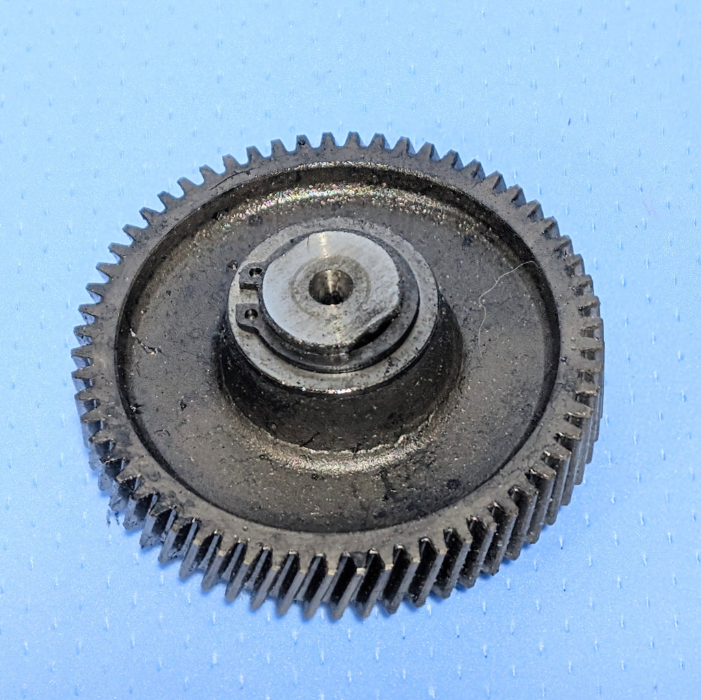 USED Kubota D905, D1105 Timing Idler Gear 16271-24012 Bx2200 Zd28 Bx2660 Bx2670 Bx22d