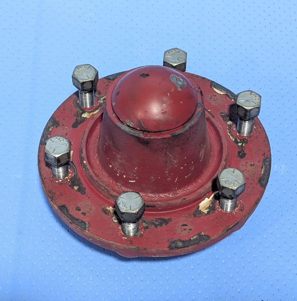 USED WHEEL HUB New Holland 640 644 648 650 654 658 660 664 678 688 853 855 86635391