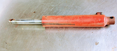 Used Slave Cylinder fits New Holland  408 411 412 415 499 1409 1410 1411 1412 1089 1095 87018039 9826087 84576786