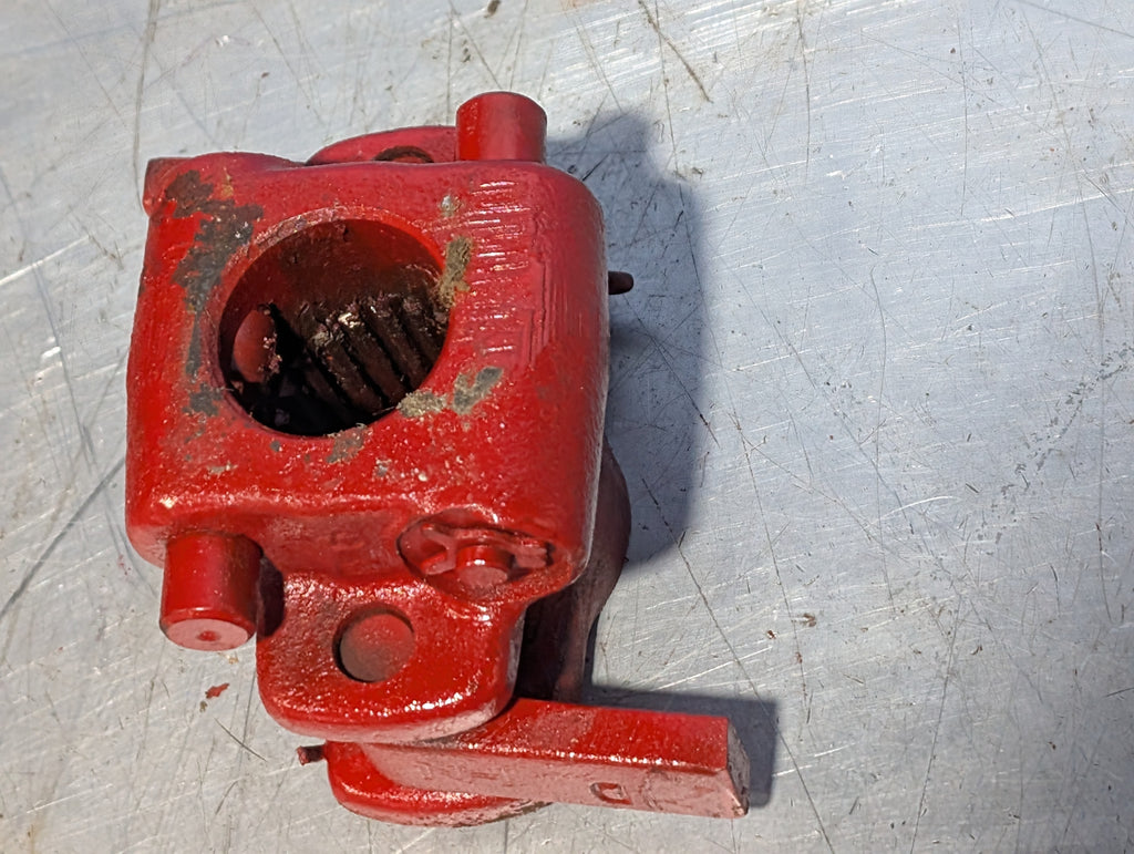 Used Hub Assembly fits 411 New Holland Dìscbine 9823247 769084