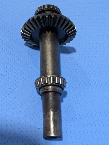 USED  NEW HOLLAND 87358644 SHAFT WITH 87358988 GEAR, HM236,