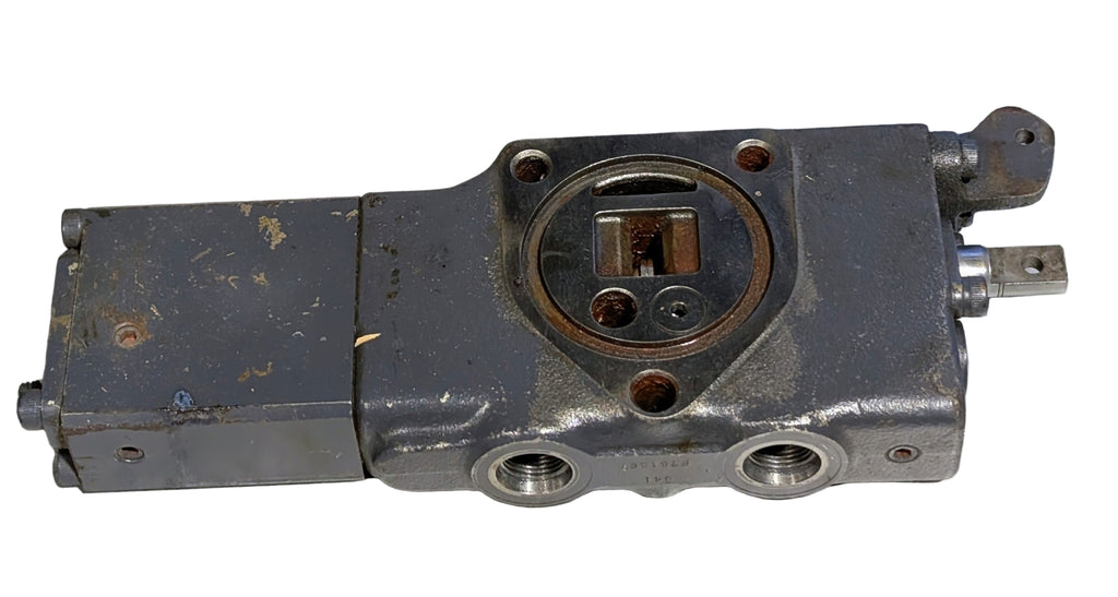 USED KUBOTA AUXILIARY CONT VALVE M4700 3A211-82542 KUBOTA AUXILIARY CONT VALVE M4700 3A211-82542