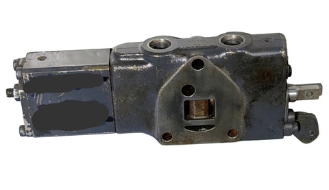 USED KUBOTA AUXILIARY CONT VALVE M4700 3A211-82542 KUBOTA AUXILIARY CONT VALVE M4700 3A211-82542