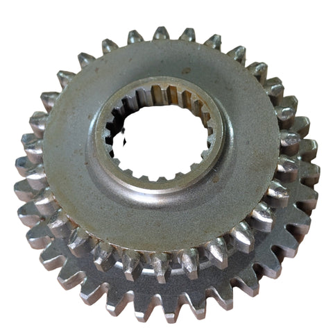 Used JOHN DEERE 850 Gear - 3rd & 4th Fits John Deere CH11922