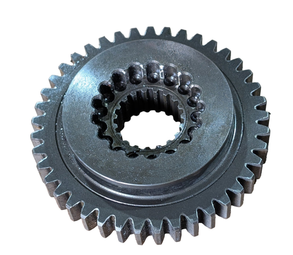 USED 850 John Deere Countershaft Gear CH11924 HI-LO SLIDING