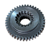 USED 850 John Deere Countershaft Gear CH11924 HI-LO SLIDING