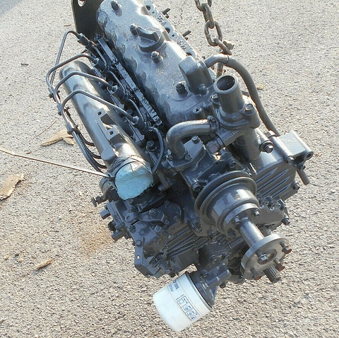USED KUBOTA 4 CYLINDER DIESEL ENGINE MODEL V2203 L4200 TRACTOR