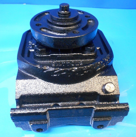 47756414, 47756413 Cutting Disc Gearbox For New Holland 616 617 Disc Mower And 1410 1411 Discbine