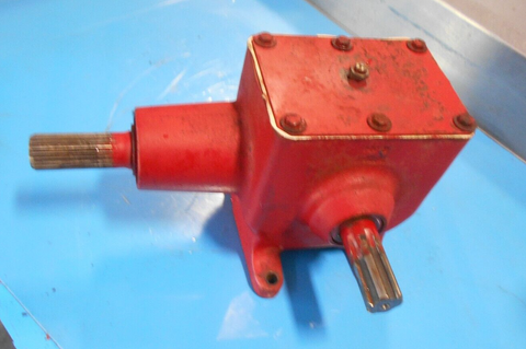 USED Gearbox fits New Holland 650 660 630 664 640 855 638 853 644 634 848 654 794169