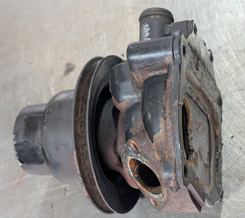 USED WATER Pump for New Holland fit some TL90 TN55 TN65 TN75 TT75 99454833/5802705672