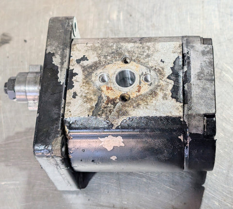 USED 84530167 PUMP, HYDRAULIC 91838765, NEW HOLLAND TN75