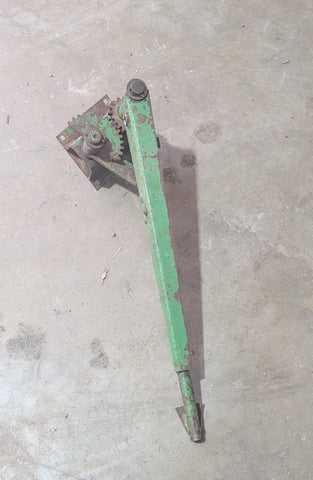 USED JOHN DEERE Twine Arm-ASSEMBLE-AE45346, AE48623, E73113 AND R39078, 530