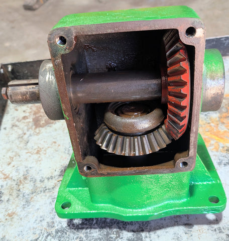 USED KRONE  AM166, 201, 241, 281 GEARBOX  1449071,  CASTING #0-144-527-0