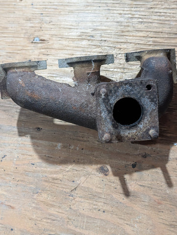 USED CUB CADET Manifold, Exhaust USED MA-31B32-00100, 7205