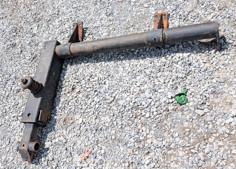 BUSH HOG 2615 LEFT SIDE AXLE ASSEMBLY-COMES AS PICTURED