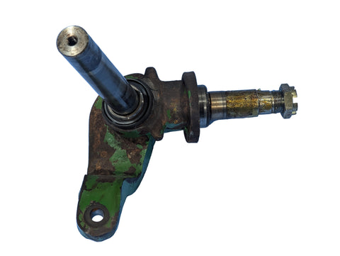 USED John Deere 670, 770, 790 Right Spindle AM876630 MANUAL STEERING