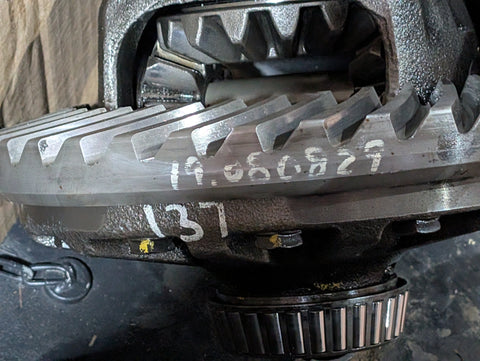 USED 41310-26600-71 Differential Toyota 8FGCU25 WITH RING GEAR AND PINION