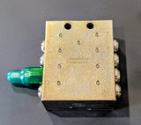LINCOLN SSV Divider Valve w/ 8 Outlets & Indicator Pin
