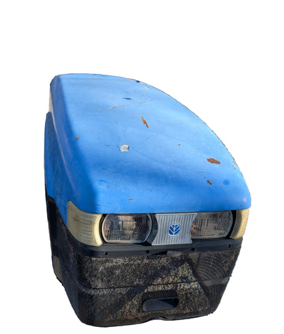 USED NEW HOLLAND TN75  HOOD, Has dents chipped paint 5177330 , 87304173