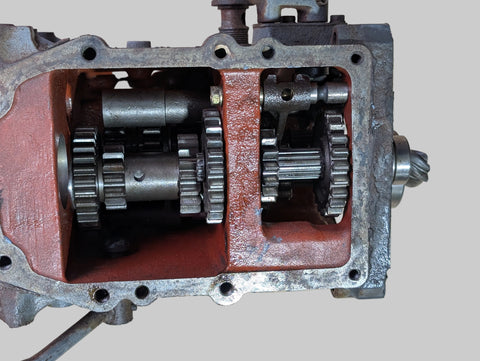 Kubota B6200 HST RANGE 6620411110 TRANSMISSION with GEARS, HOUSING HAS DAMAGE BOLT HOLE, SECOND PICTURE