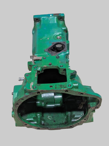 USED 1070 JOHN DEERE CLUTCH HOUSING AM878755