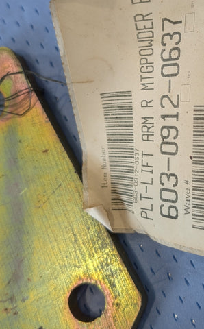 603-0912-0637 PLT-LIFT ARM R M CUB CADET 603-0912