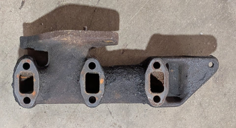 John Deere M802665 670 tractor Exhaust Manifold Yanmar 3TNUA72-UJ