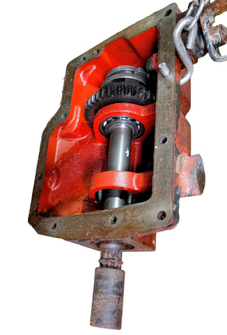 NEW HOLLAND TN75 4 WHEEL DRIVE TRANSFER CASE- DROP BOX- MANUAL SHIFT