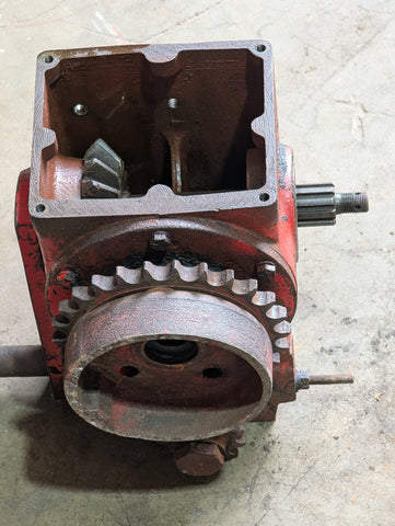 Packer Drive Gearbox Assembly - Used - 687475M2 ,Model 9, model 12