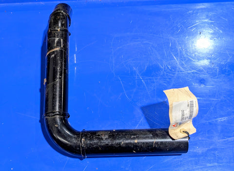 AGC0 MASSEY Spra-Coupe D2878602 Pipe