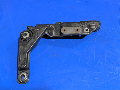 Bracket. Part No: 47503359. Condition: Used. NH T4.110