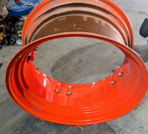 Used 15"x 30" 8 Loop Rear Rim Fits Kubota M6800 M7040 M7060 3A111-13520 3A999-14280...