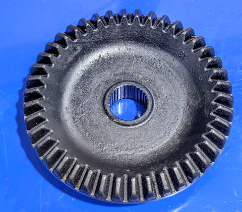 USED Front Axle Bevel Gear TD030-13210 Kubota Tractor L2501