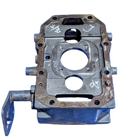 USED Kubota L2501, L3400DT 4WD Mid Transmission Case TC220-21154 TC220-21154