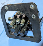 USED 48058717 Hydraulic Valve for Case IH Farmall Tractor 100C 105A 110C 65C, 75A