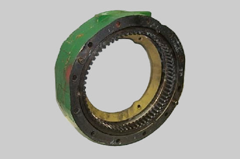 BRAKE HOUSING - R.H. JOHN DEERE 2130
