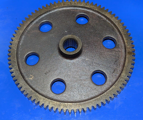 411 Discbine USED NH # 695110 84 TOOTH GEAR IN ROLL DRIVE GEARBOX 80695110