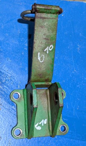 Bracket center Link LVA801810 with Am878041