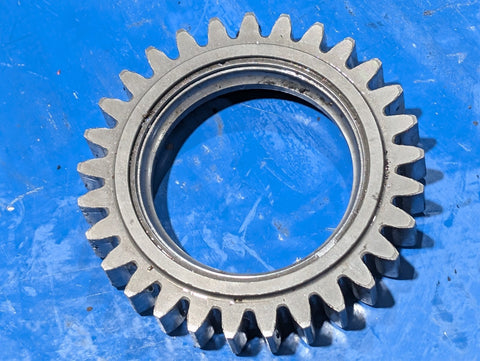 Used Cutterbar Gear fits John Deere R200 R280 275 EB56800700 fits Gehl 113296