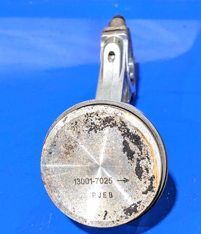 Kawasaki Piston 13001-7025 & Connecting Rod 13251-7031 Superseded to 13251-0722