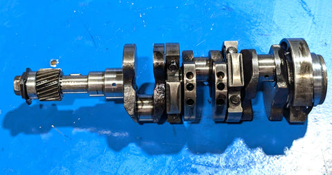 15861-23010, Crankshaft Kubota w main bearing carriers 15841-04040 15841-04090