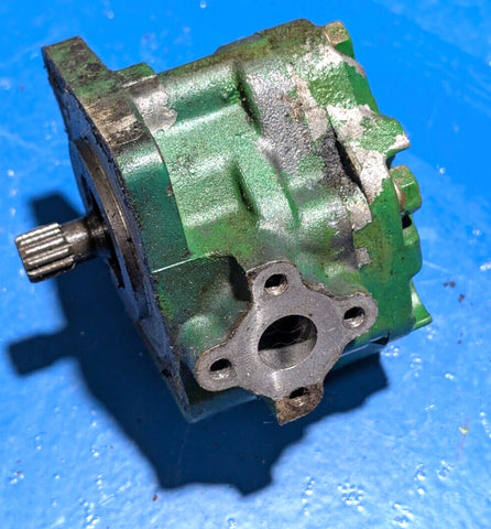 AM876750  John Deere 670, 770 Hydraulic Pump