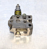 ROCKSHAFT CONTROL VALVE - 670 JOHN DEERE 790:  AM876759       (tl)